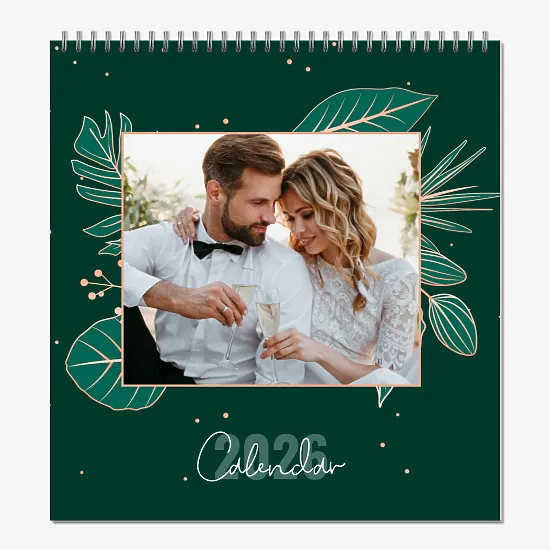 Шаблон календаря со свадебными фото